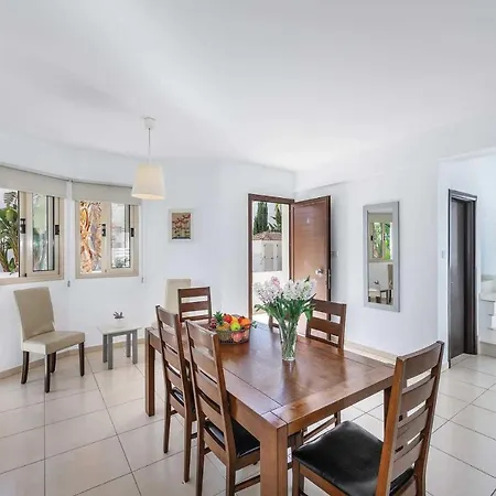 Villa Violet Palm *